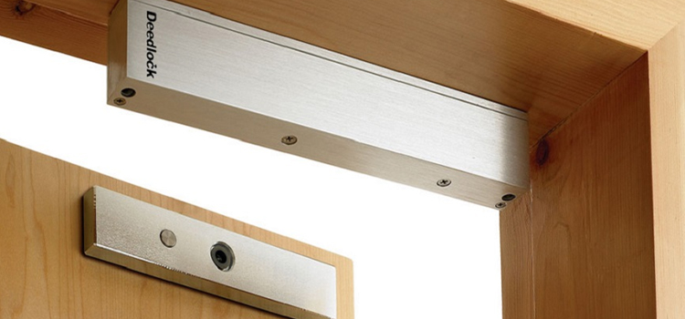 Magnetic lock installation Corona